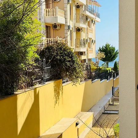 Horizon 9 'б' דירה *